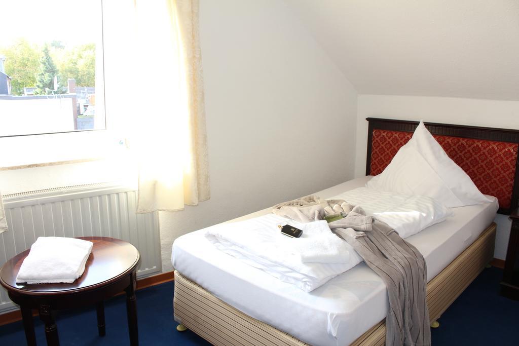 Hotel-Restaurant Heute Frechen Oda fotoğraf